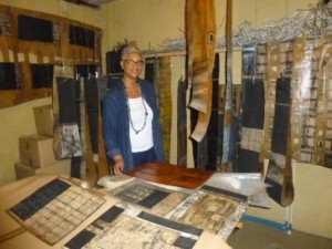Valérie John dans son atelier